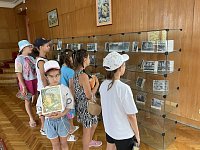 В библиотеке
